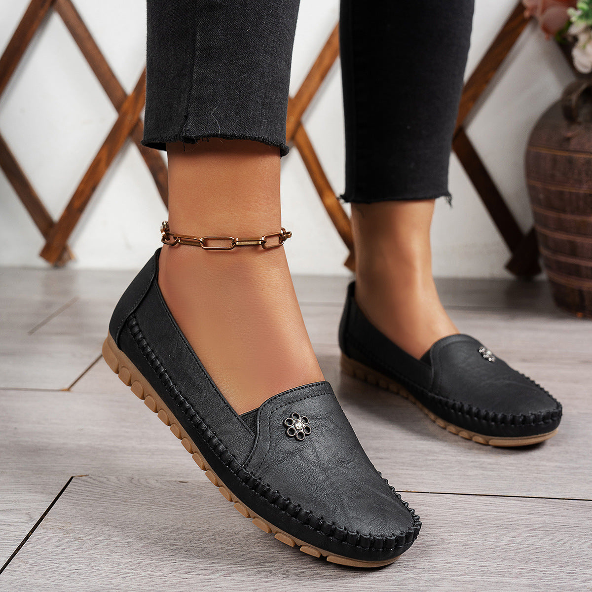 Da Vie™ | Heritage Chic Loafers